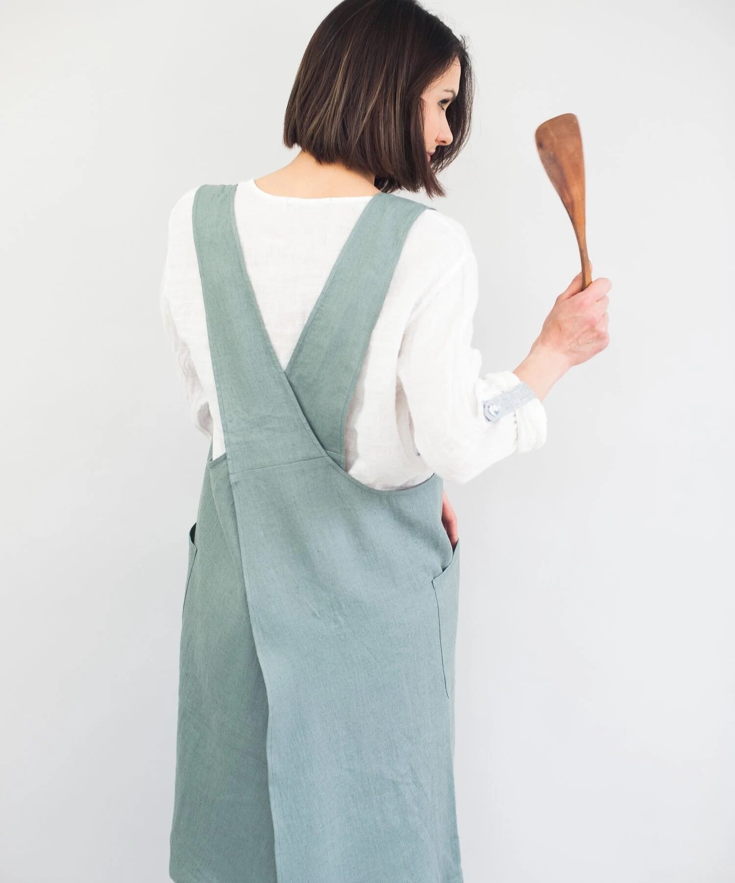 The Linen Cross Back Apron | The Skullery