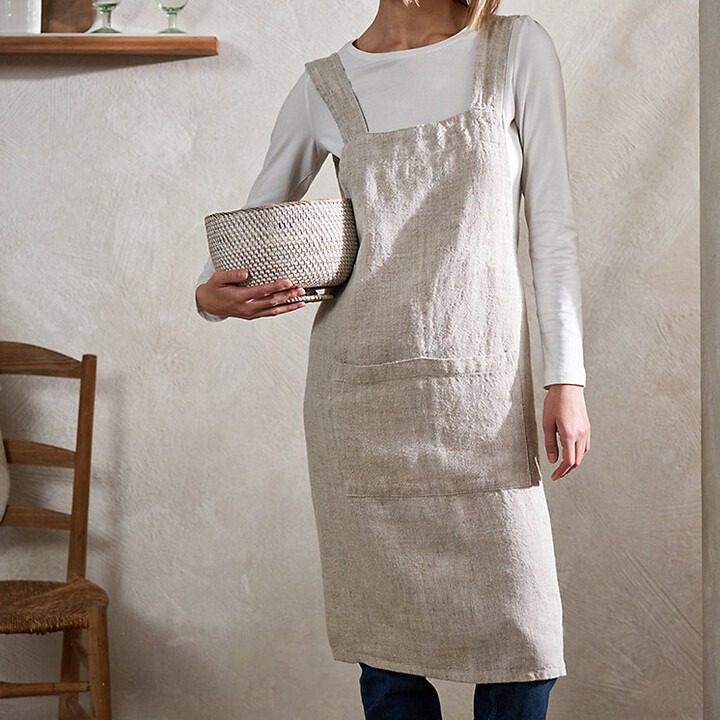 The Linen Cross Back Apron | The Skullery The Linen Cross Back Apron | The Skullery